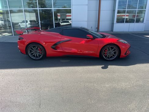 Used 2024 Chevrolet Corvette Stingray Preferred Conv image 46