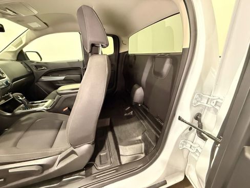 Used 2022 Chevrolet Colorado LT w/ Fleet Safety Package image 14