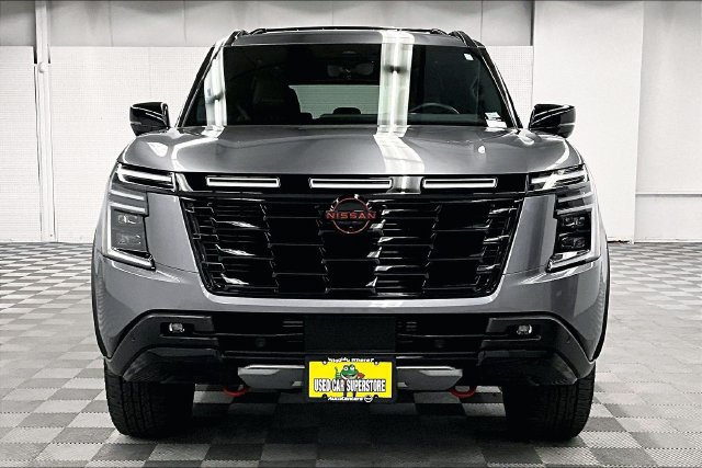 Used 2025 Nissan Armada PRO-4X AWD/4WD image 4