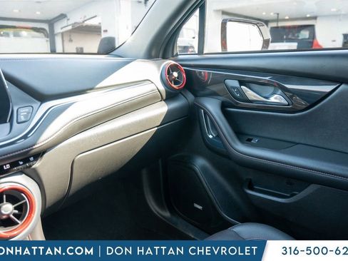 Used 2024 Chevrolet Blazer RS w/ Enhanced Convenience Package FWD image 15