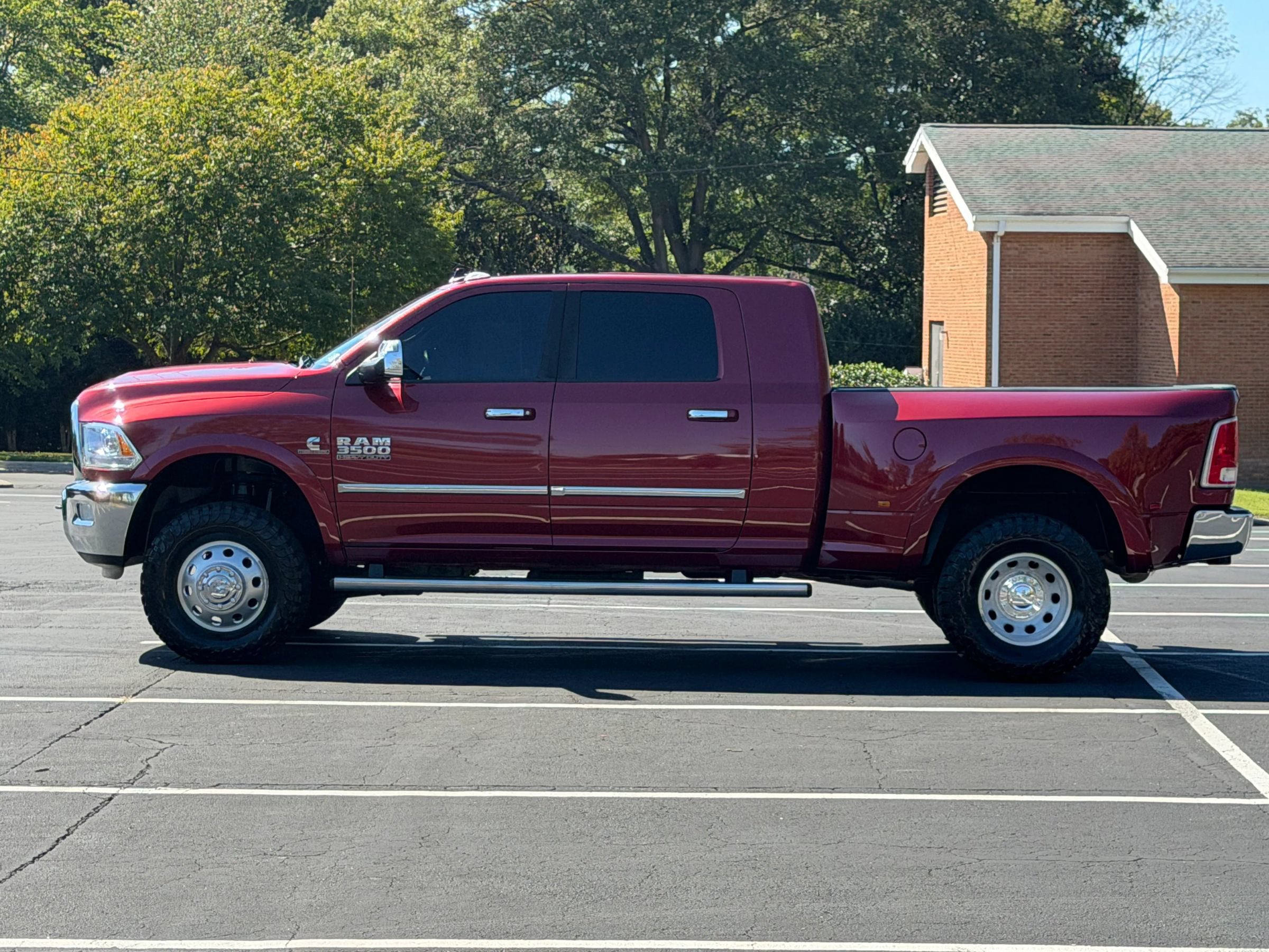 Used 2015 RAM 3500 Laramie AWD/4WD image 2
