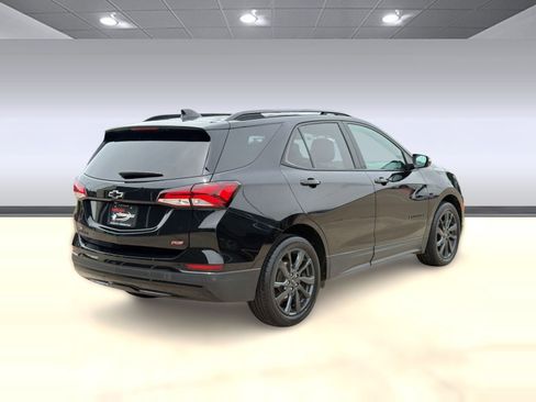 Used 2024 Chevrolet Equinox RS w/ RS Leather Package FWD image 9