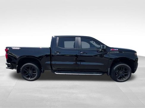Used 2020 Chevrolet Silverado 1500 LT Trail Boss w/ Midnight Edition AWD/4WD image 7