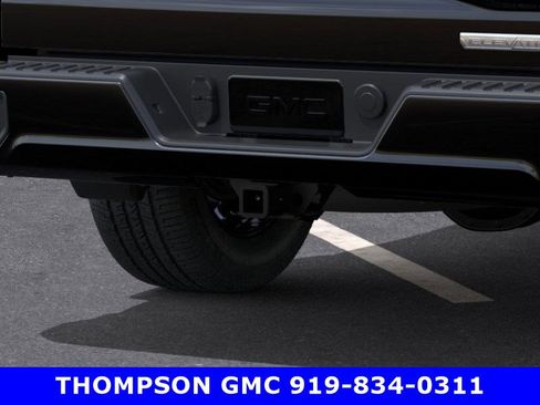 New 2026 GMC Sierra 1500 Elevation image 14