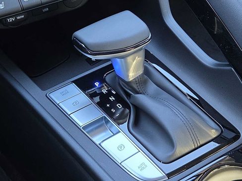 New 2026 Hyundai Elantra Limited image 32