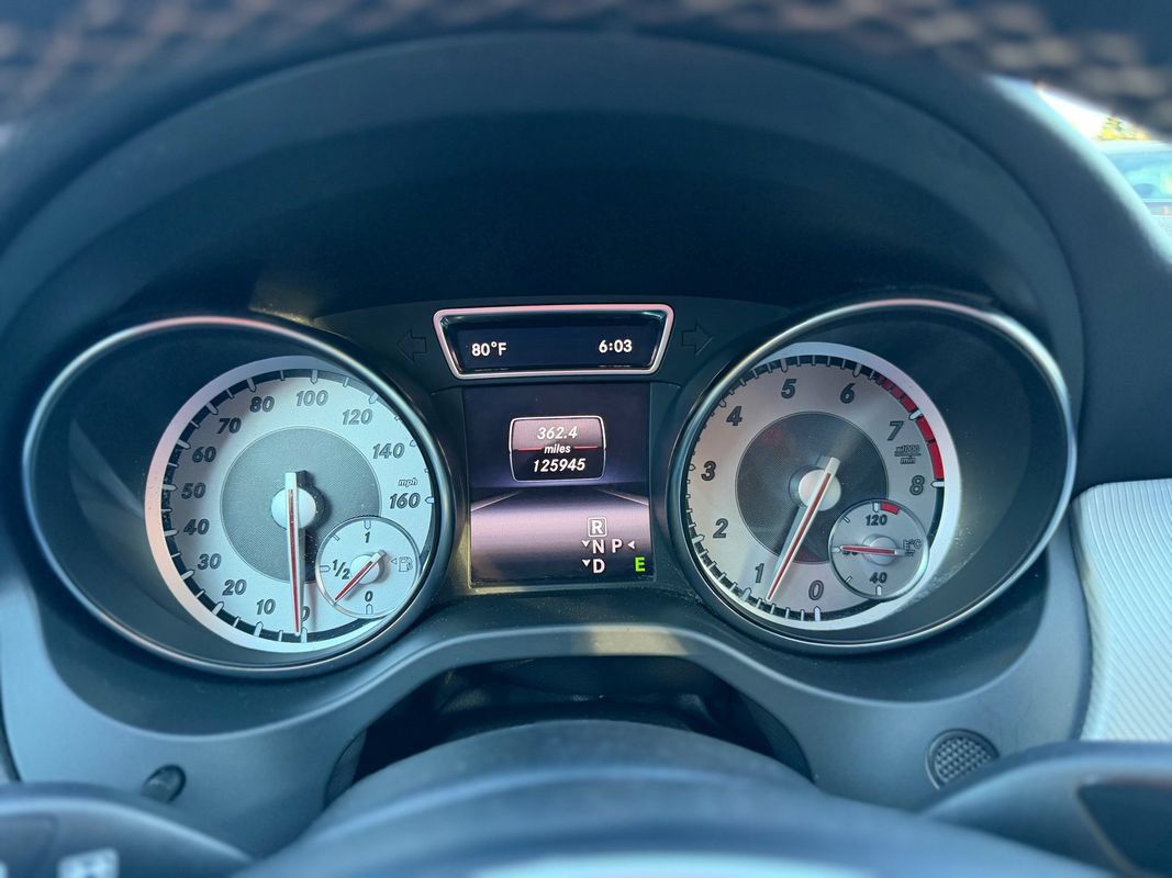 Used 2015 Mercedes-Benz GLA 250 4MATIC image 25