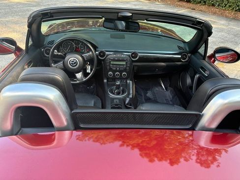 Used 2013 MAZDA MX-5 Miata Grand Touring RWD image 20