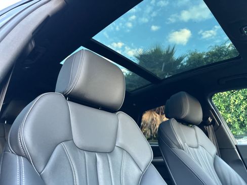 Used 2025 Audi Q5 2.0T Premium image 17