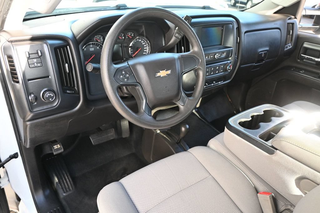 Used 2019 Chevrolet Silverado 3500 W/T AWD/4WD image 8