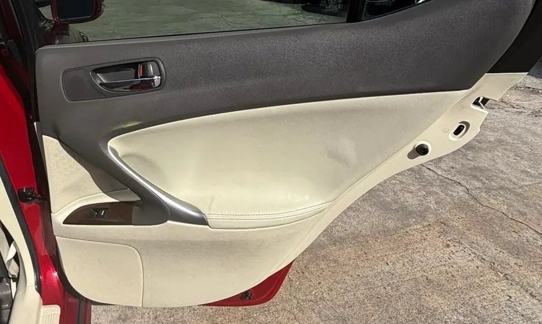 Used 2010 Lexus IS 250 w/ Premium Pkg Value Edition RWD image 18