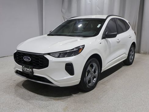Used 2024 Ford Escape ST-Line w/ Tech Pack #1 AWD/4WD image 6