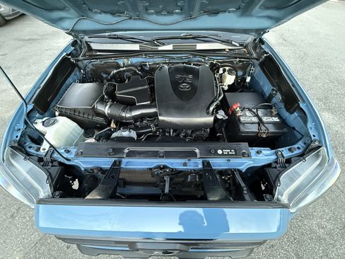 Used 2019 Toyota Tacoma SR5 image 36