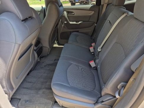 Used 2017 Chevrolet Traverse LT FWD image 12