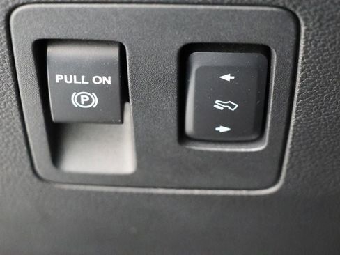 Used 2020 Ford F150 Lariat w/ Lariat Bed Utility Package image 33