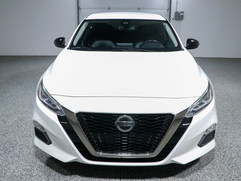 Used 2021 Nissan Altima 2.5 SR FWD image 4
