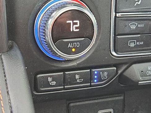 Used 2021 GMC Yukon XL AT4 w/ AT4 Premium Plus Package image 32