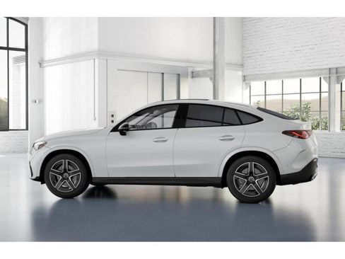 Certified 2025 Mercedes-Benz GLC 300 4MATIC image 53