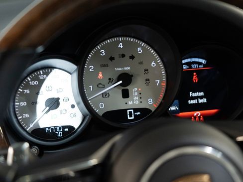Certified 2024 Porsche Macan S AWD/4WD image 19