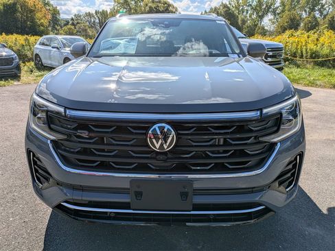 New 2026 Volkswagen Atlas Cross Sport SEL Premium R-Line image 8