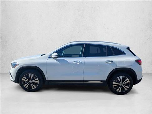 Certified 2025 Mercedes-Benz GLA 250 image 2