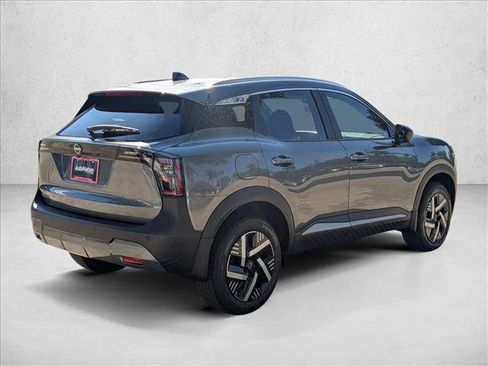 New 2026 Nissan Kicks SV image 2