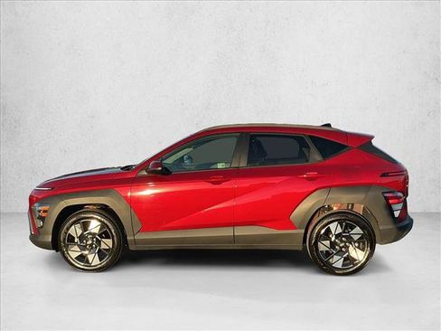 Used 2025 Hyundai Kona SEL image 8