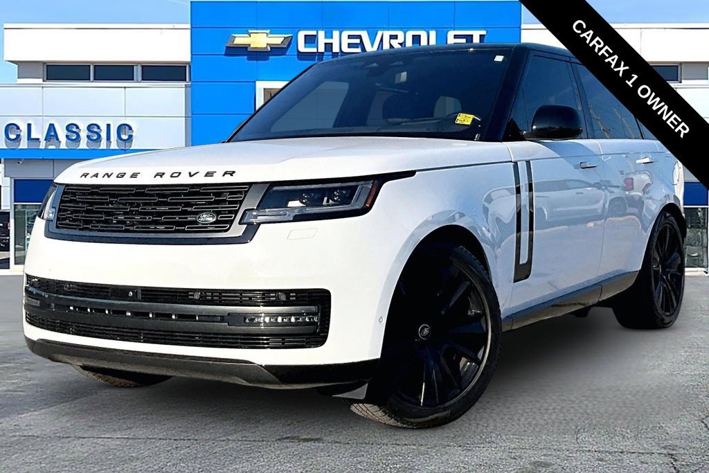 Used 2023 Land Rover Range Rover SE AWD/4WD image 2