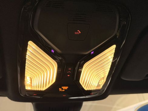 Used 2022 BMW X5 xDrive40i image 24