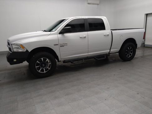 Used 2019 RAM 1500 Classic SLT AWD/4WD image 2