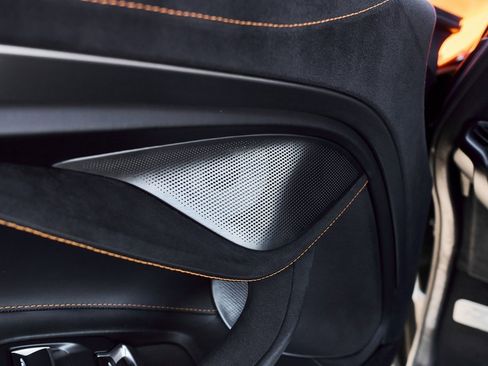 Used 2024 McLaren 750S image 38