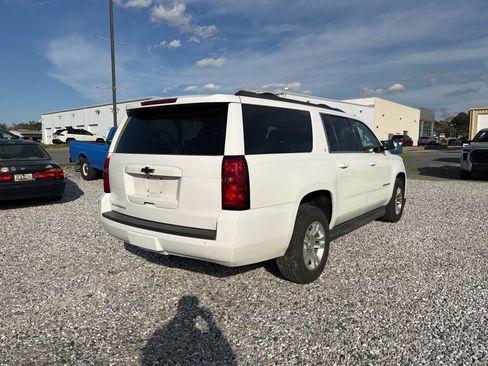 Used 2018 Chevrolet Suburban LT image 5