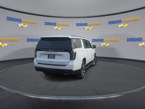 New 2026 Chevrolet Suburban Z71 w/ Comfort Package AWD/4WD image 11