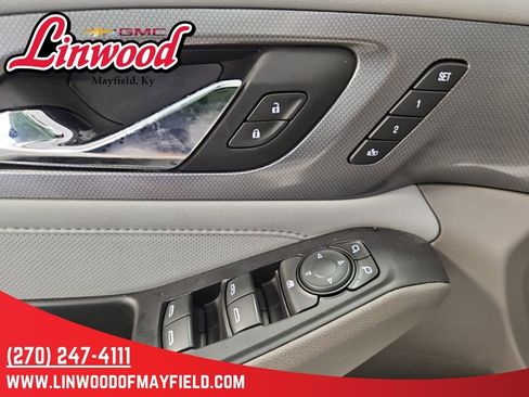 Used 2018 Chevrolet Traverse Premier AWD/4WD image 18