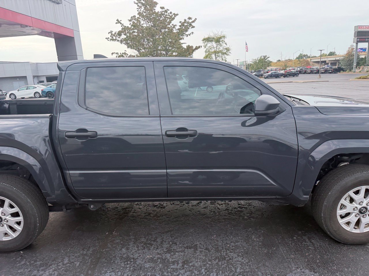 Used 2024 Toyota Tacoma SR AWD/4WD image 6