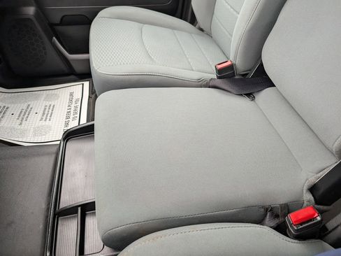 Used 2017 RAM 1500 Express image 35