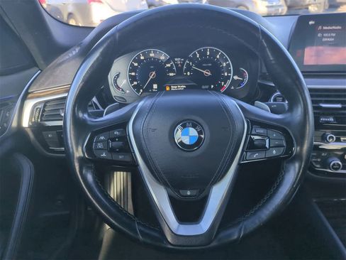 Used 2018 BMW 530i xDrive w/ Premium Package image 24