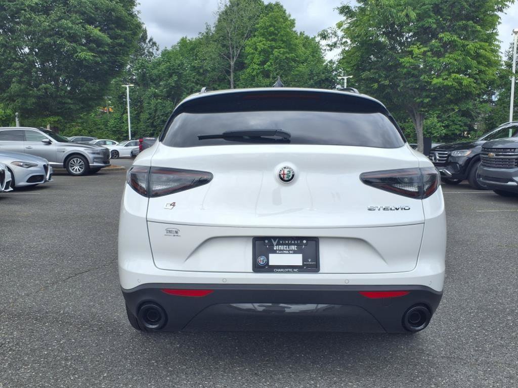 New 2025 Alfa Romeo Stelvio Sprint w/ Convenience Package AWD/4WD image 19