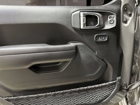 Used 2023 Jeep Gladiator Mojave w/ LED Lighting Group AWD/4WD image 21