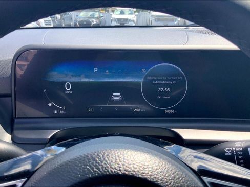 Used 2024 Kia Seltos EX AWD/4WD image 19