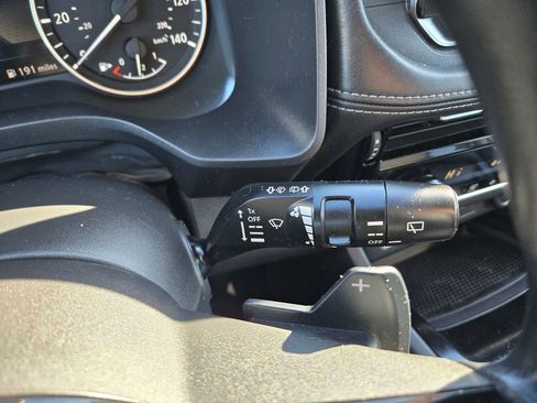 Used 2021 Nissan Rogue SV image 19