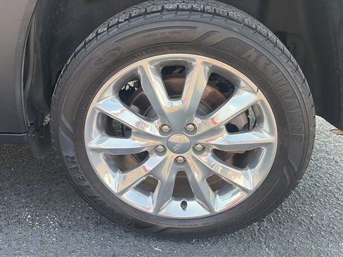 Used 2016 Jeep Cherokee Limited FWD image 18