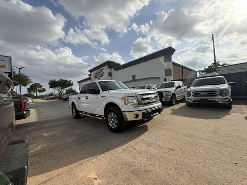Used 2014 Ford F150 XLT w/ XLT Chrome Package AWD/4WD image 43