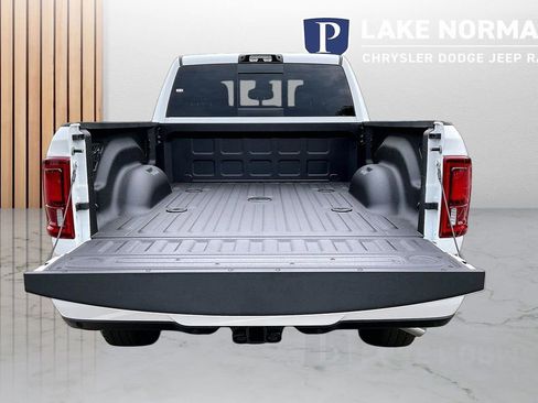 New 2026 RAM 2500 Big Horn AWD/4WD image 24