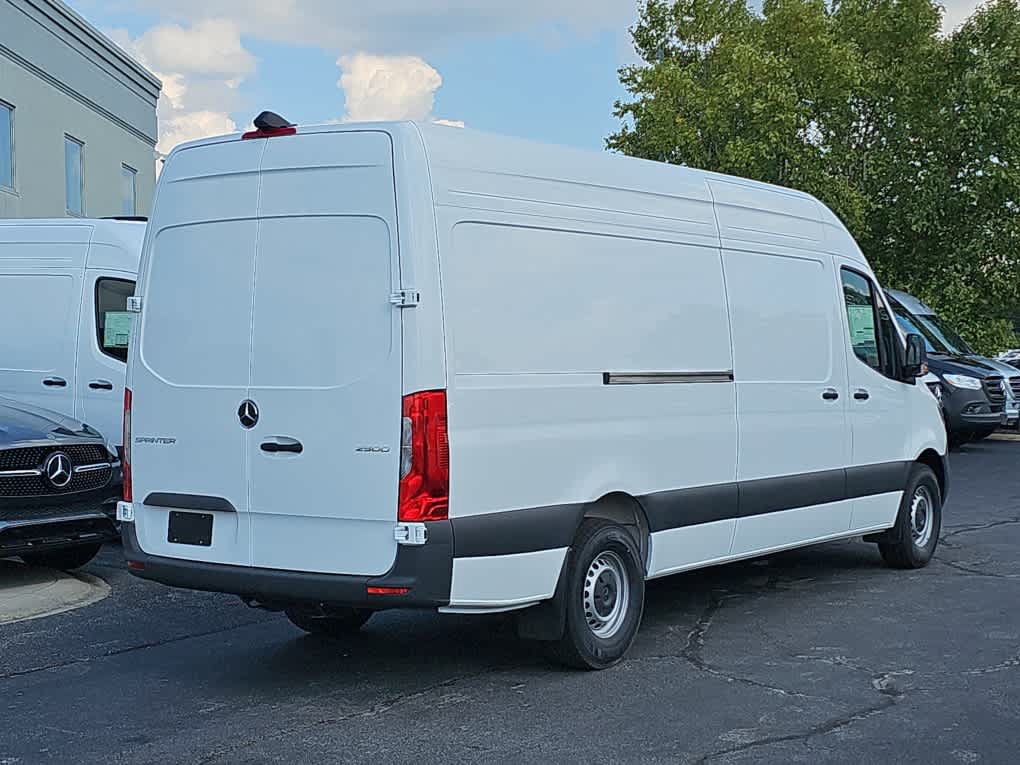 Used 2026 Mercedes-Benz Sprinter 2500 image 3