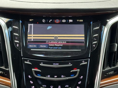 Used 2017 Cadillac Escalade Premium Luxury AWD/4WD image 22