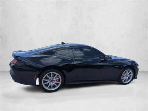 Used 2024 Ford Mustang GT Premium RWD image 4