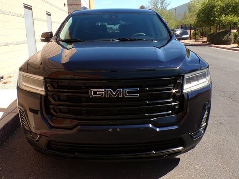 Used 2021 GMC Acadia SLE w/ Driver Convenience Package FWD image 2
