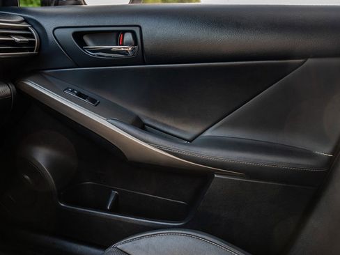 Used 2016 Lexus IS 350 w/ F Sport Package RWD image 23