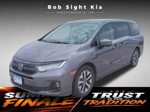 Used 2025 Honda Odyssey EX-L image 1