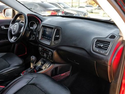 Used 2019 Jeep Compass Trailhawk image 18